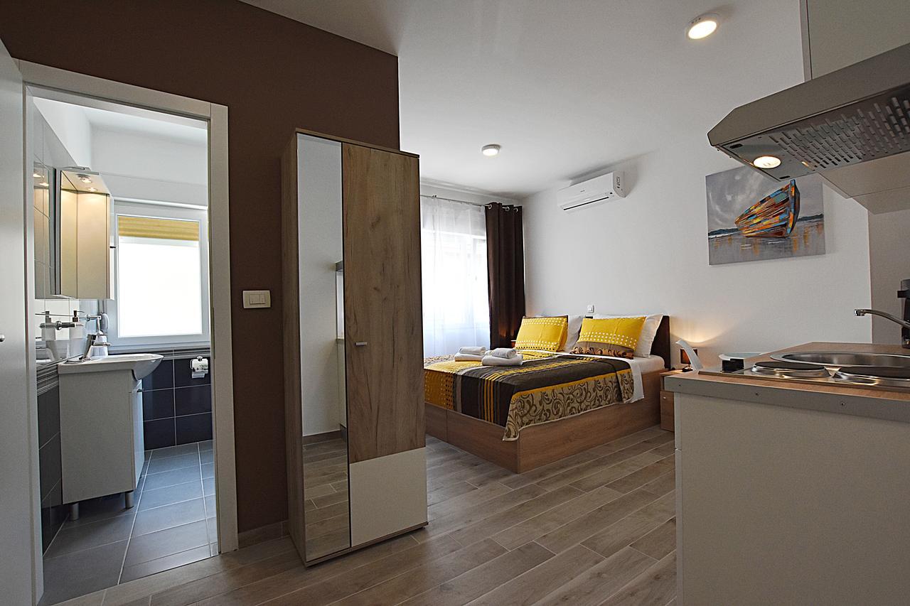 זאדאר Borna & Roko Apartments Free Parking מראה חיצוני תמונה