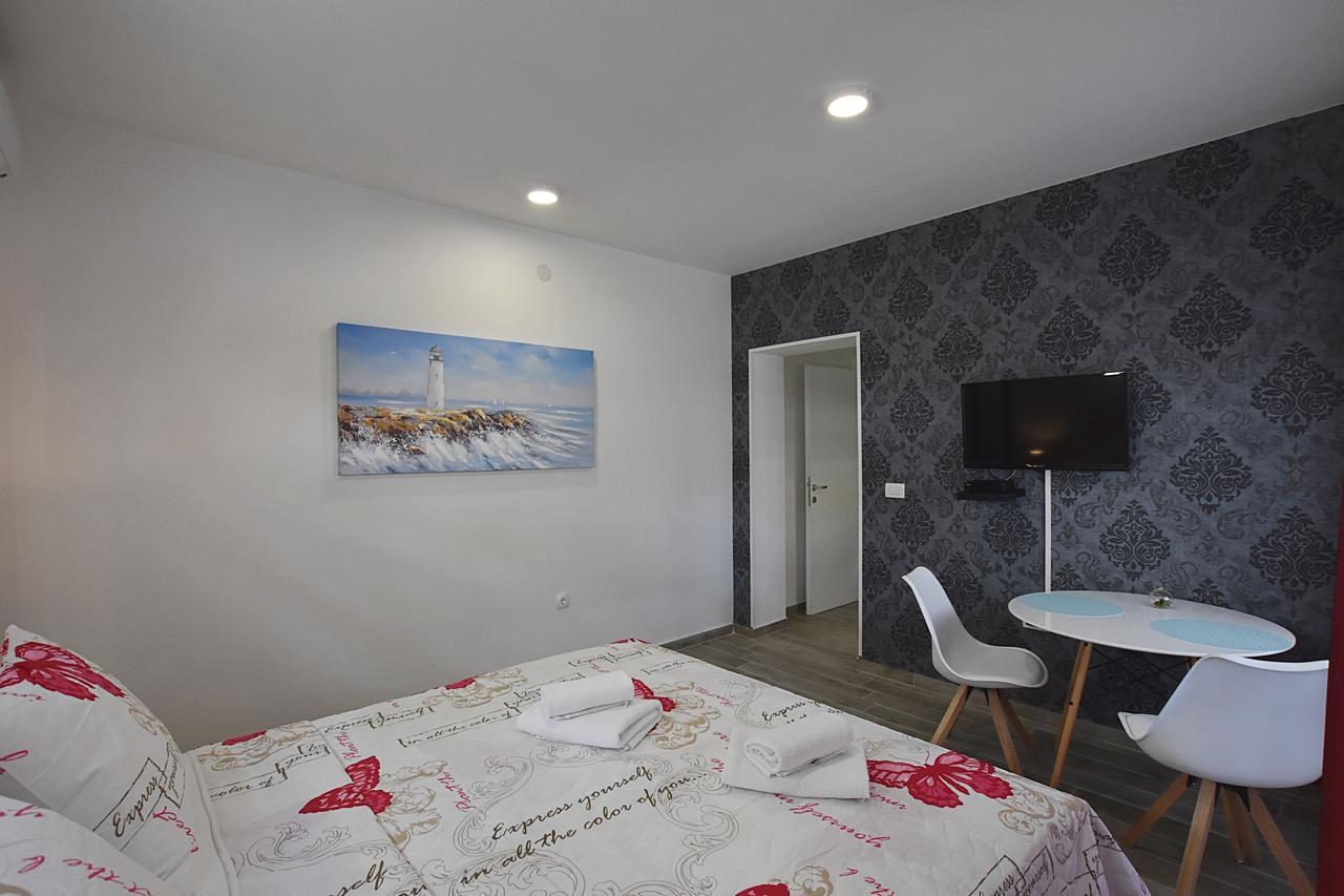 זאדאר Borna & Roko Apartments Free Parking מראה חיצוני תמונה